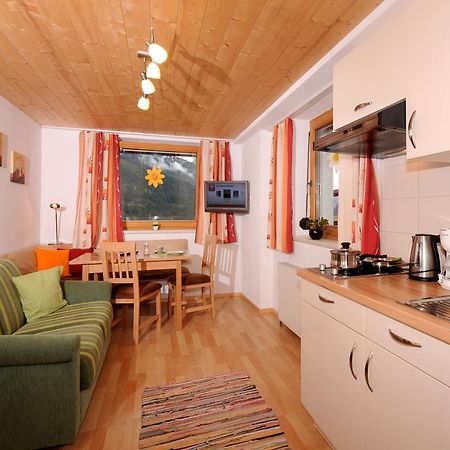 Single Apartment Martlerhof Tux Ruang foto