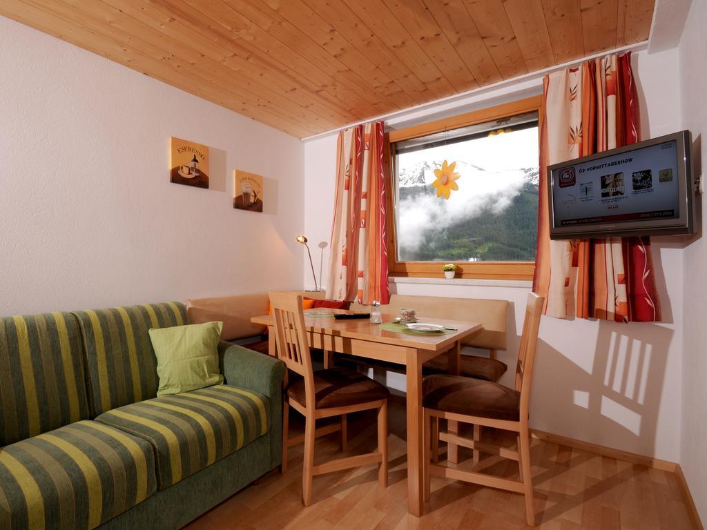 Single Apartment Martlerhof Tux Ruang foto